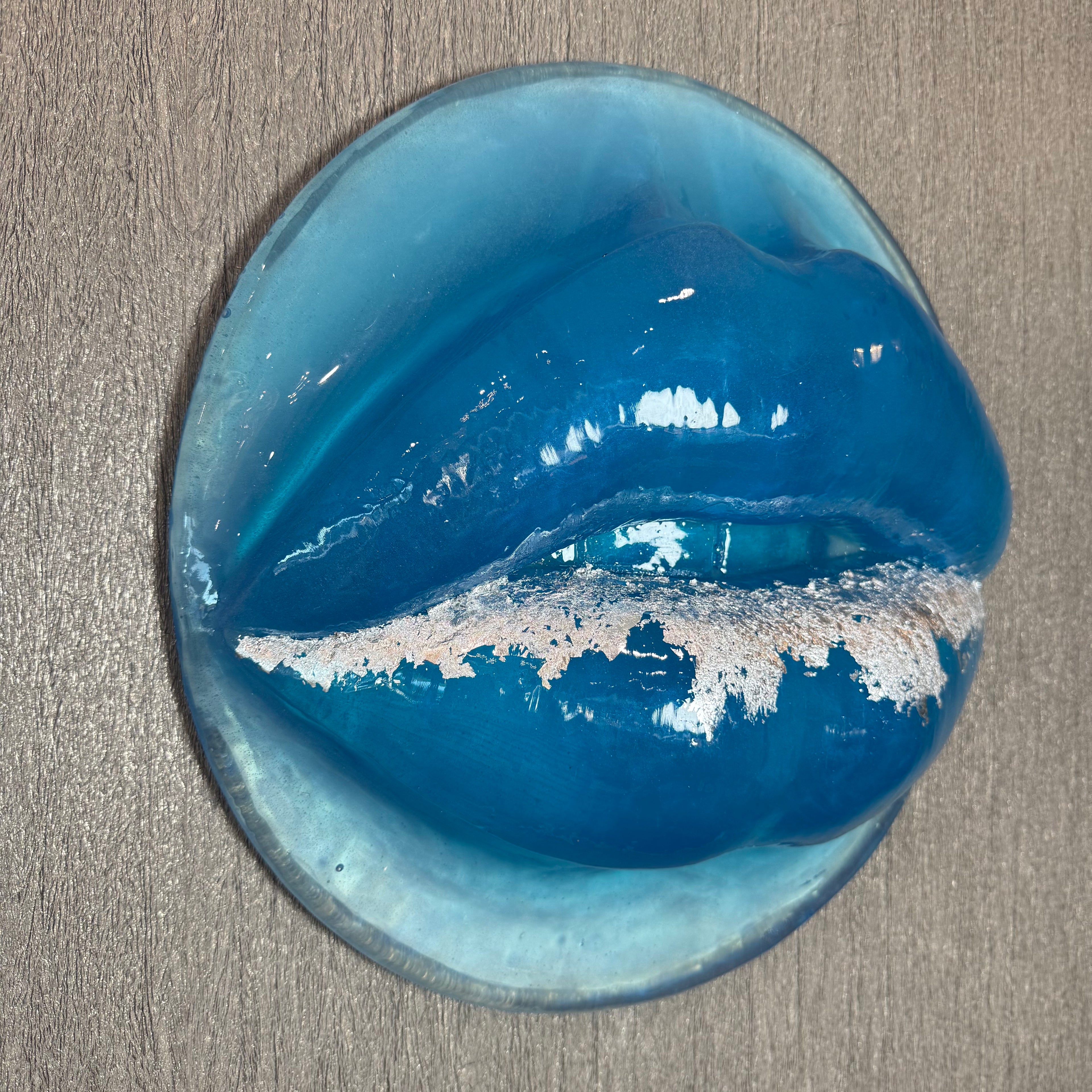 Bombay Sapphire Parted Lips Sculpture