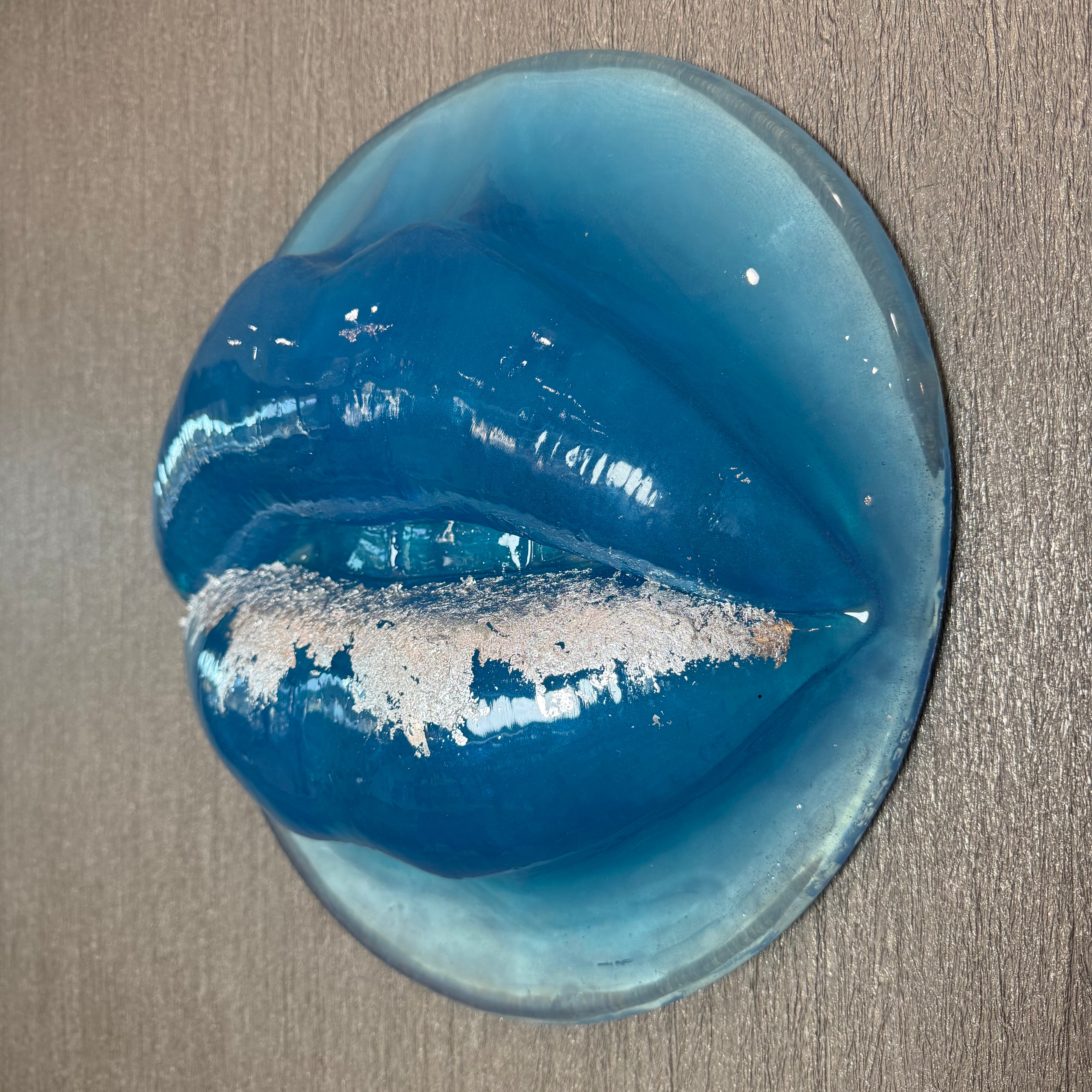Bombay Sapphire Parted Lips Sculpture
