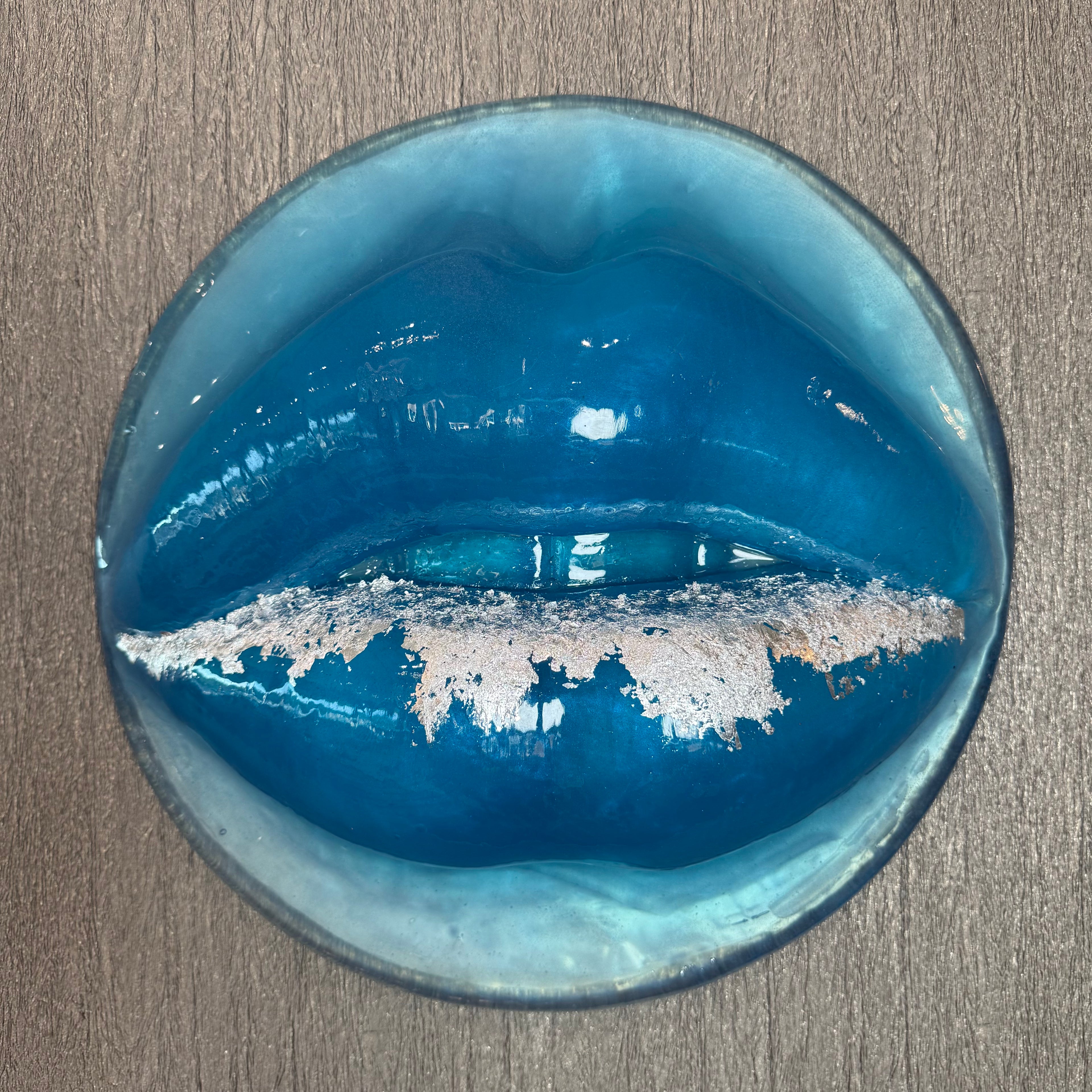 Bombay Sapphire Parted Lips Sculpture