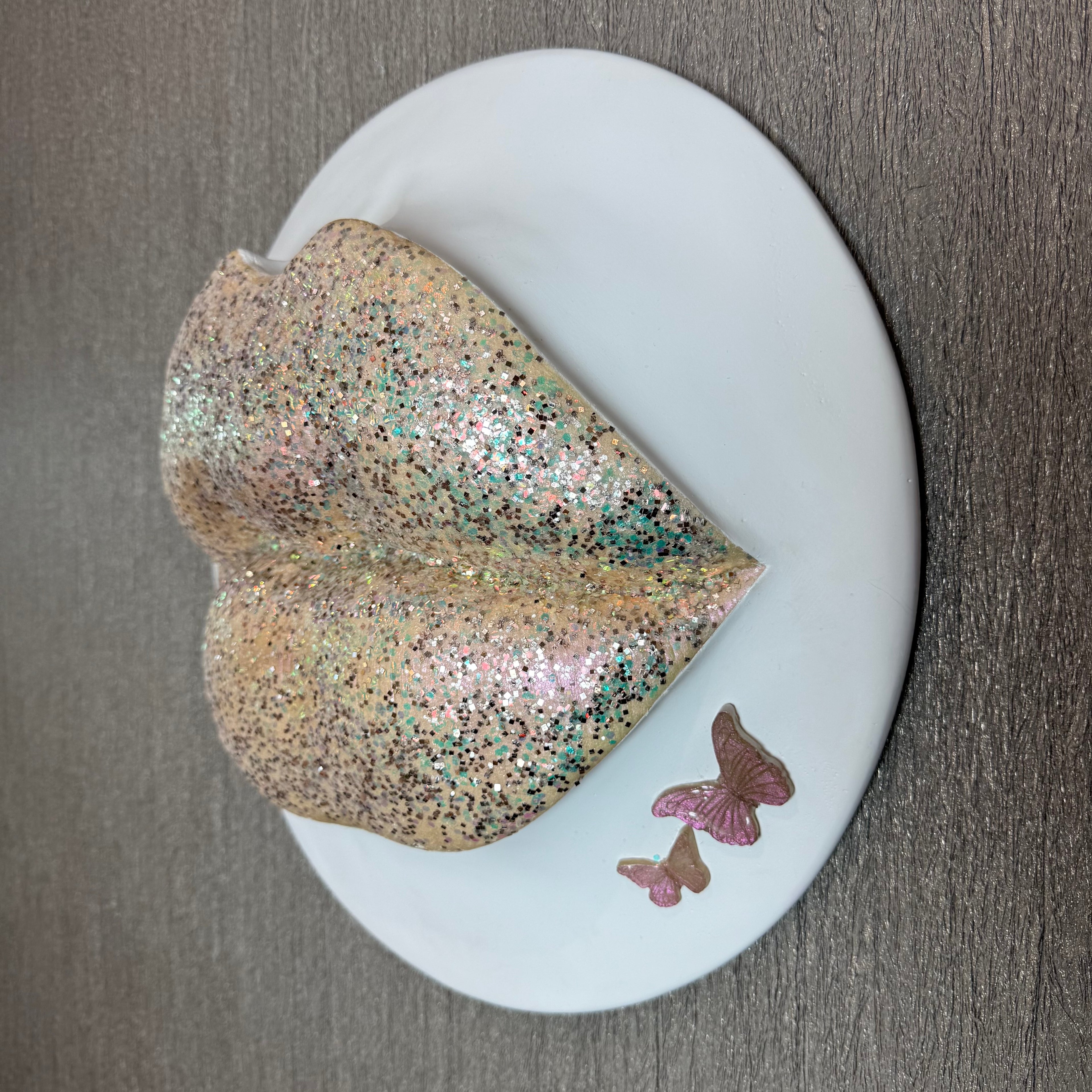 Butterfly Kisses Puckered Lips Sculpture