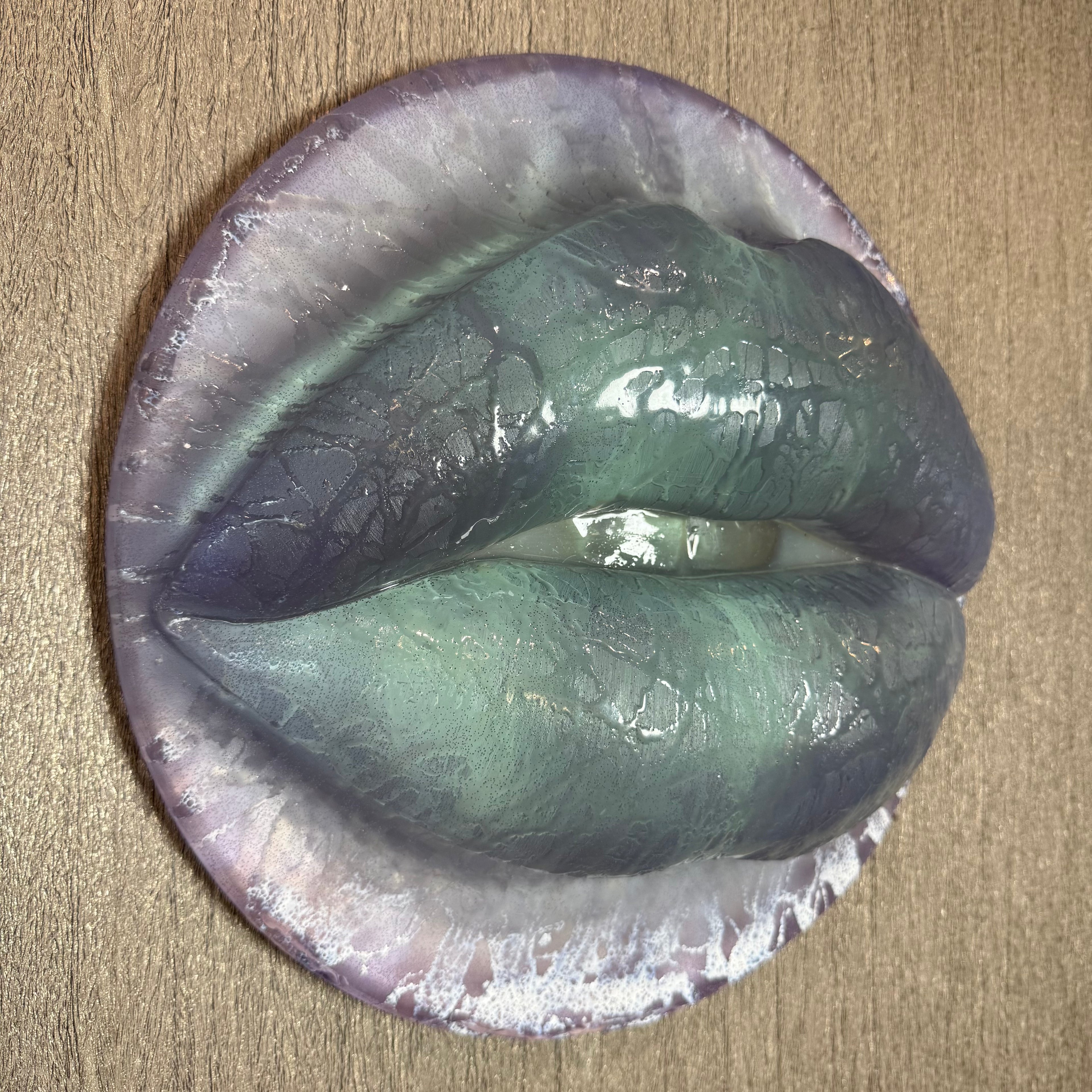 Butterfly Pea Tea & Cream Parted Lips Sculpture