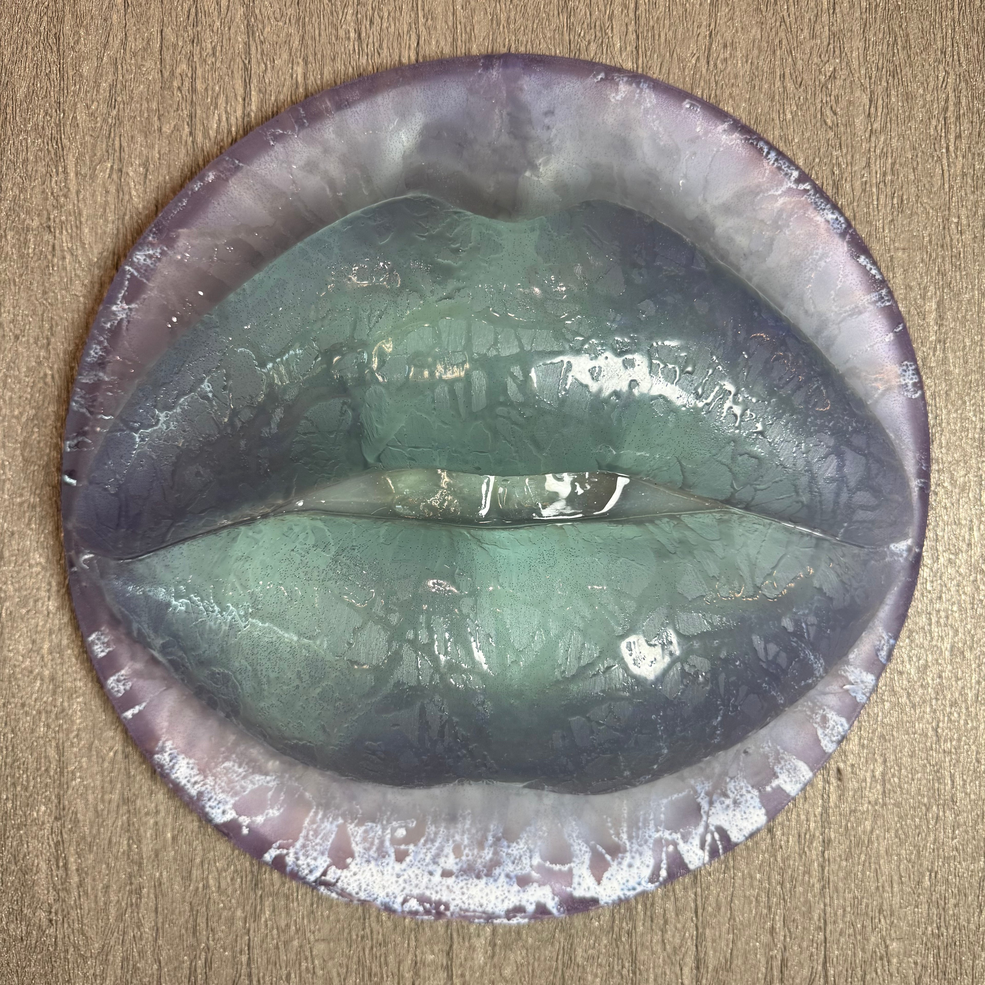 Butterfly Pea Tea & Cream Parted Lips Sculpture