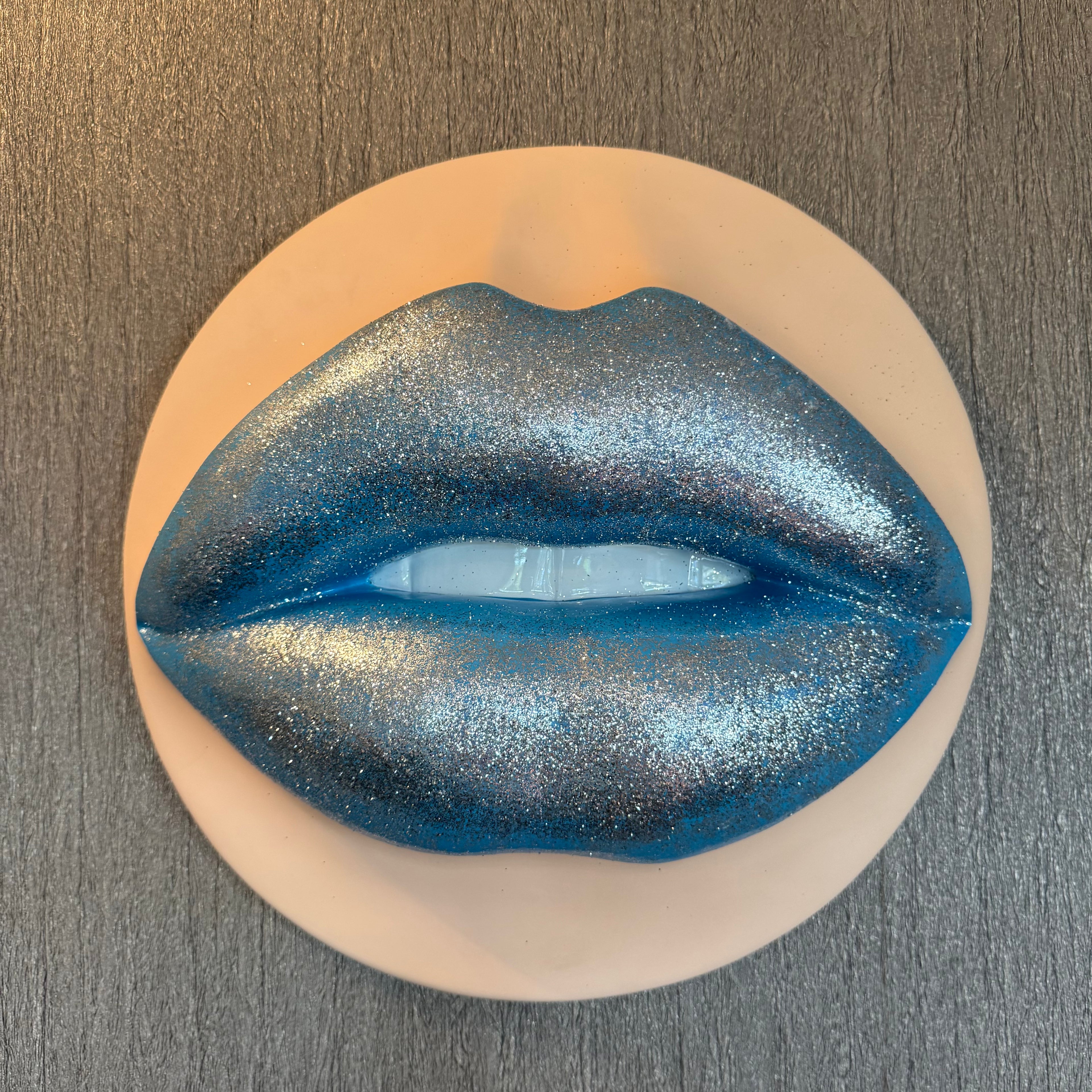 Frostbite Parted Lips Sculpture