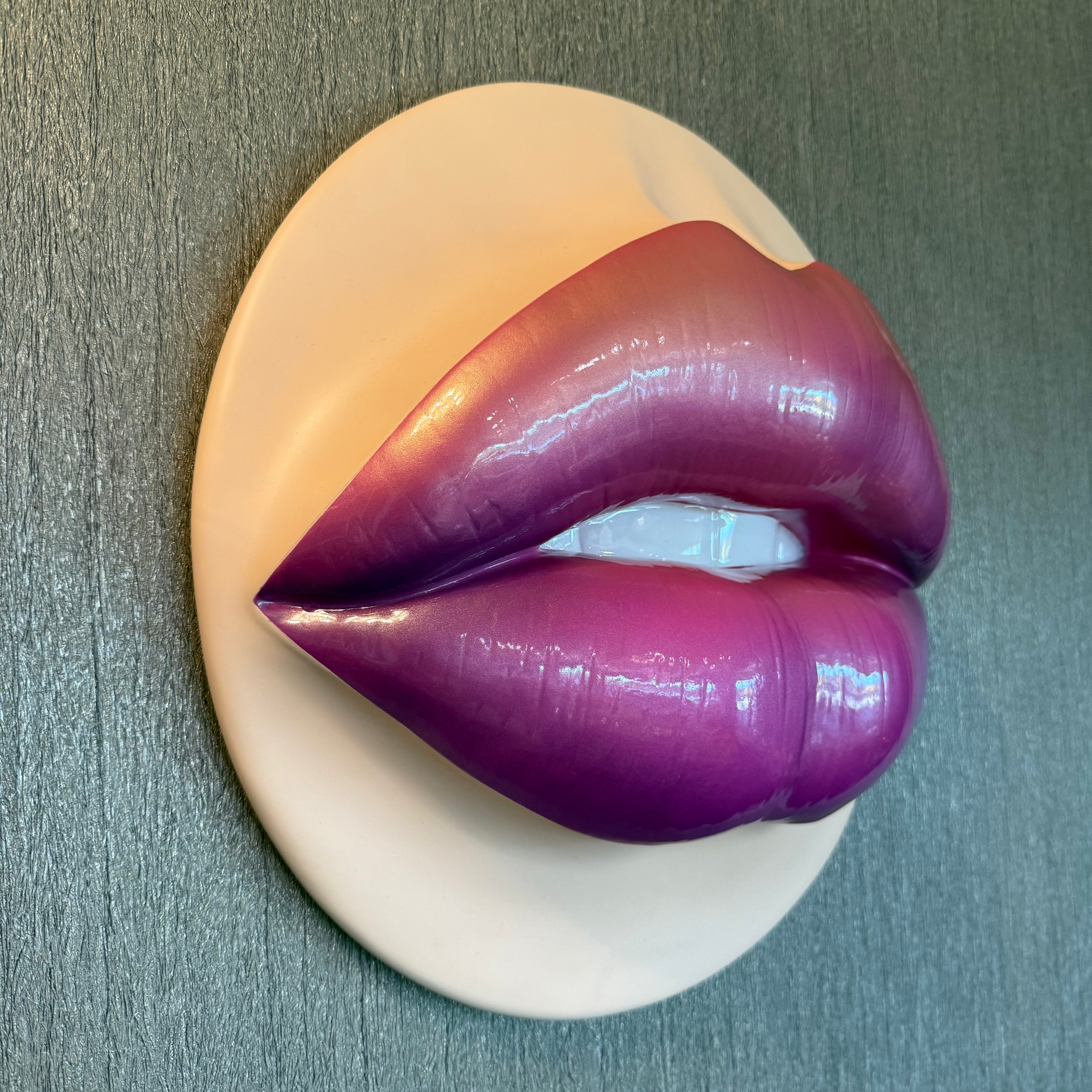 Glinda Parted Lips Sculpture