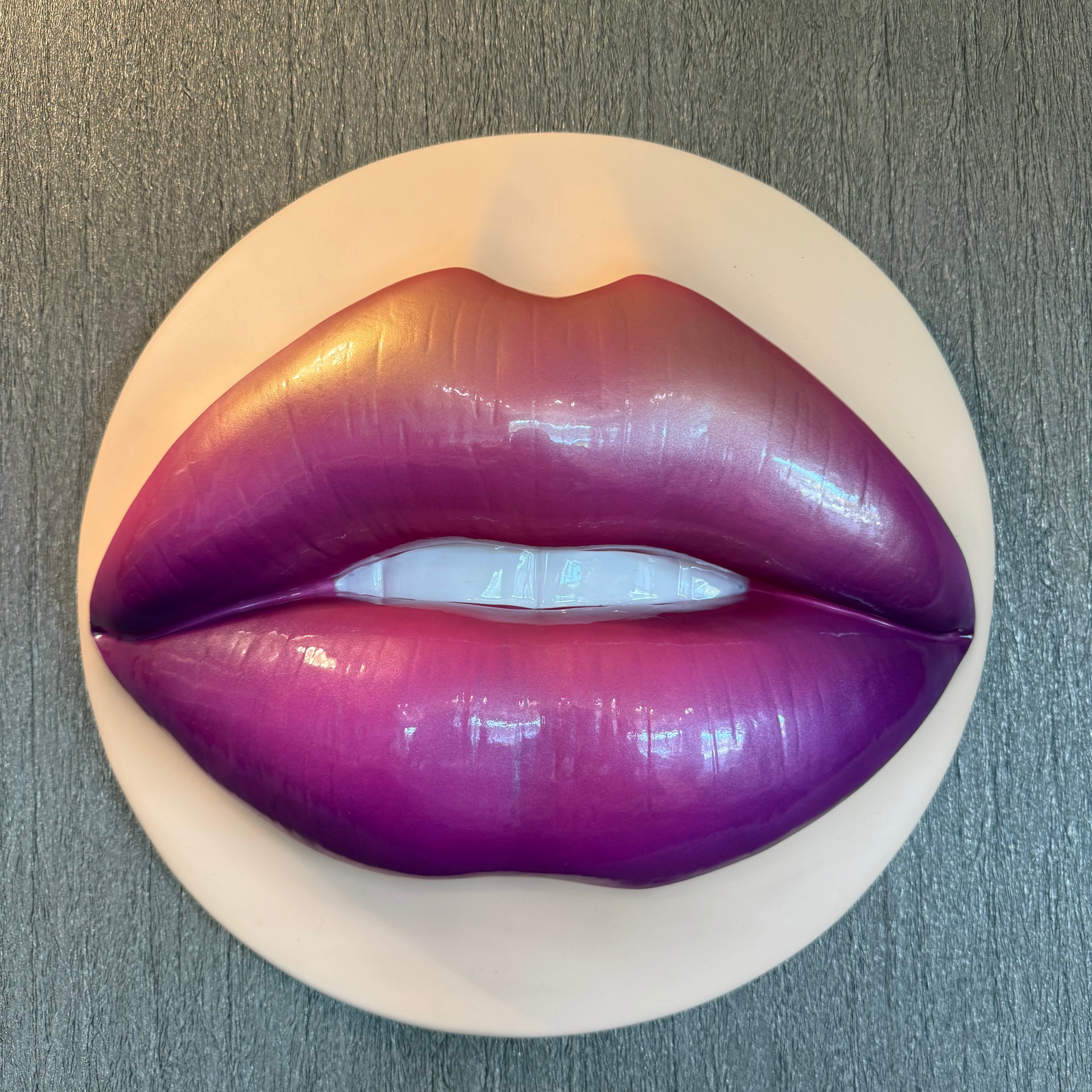 Glinda Parted Lips Sculpture