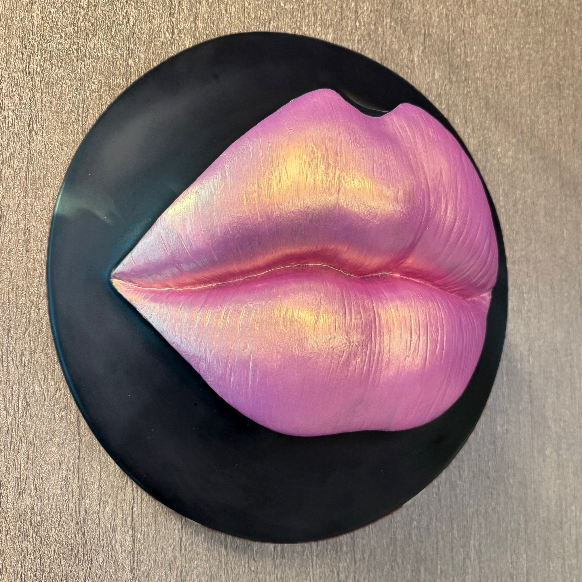 Golden Blush Puckered Lips Sculpture