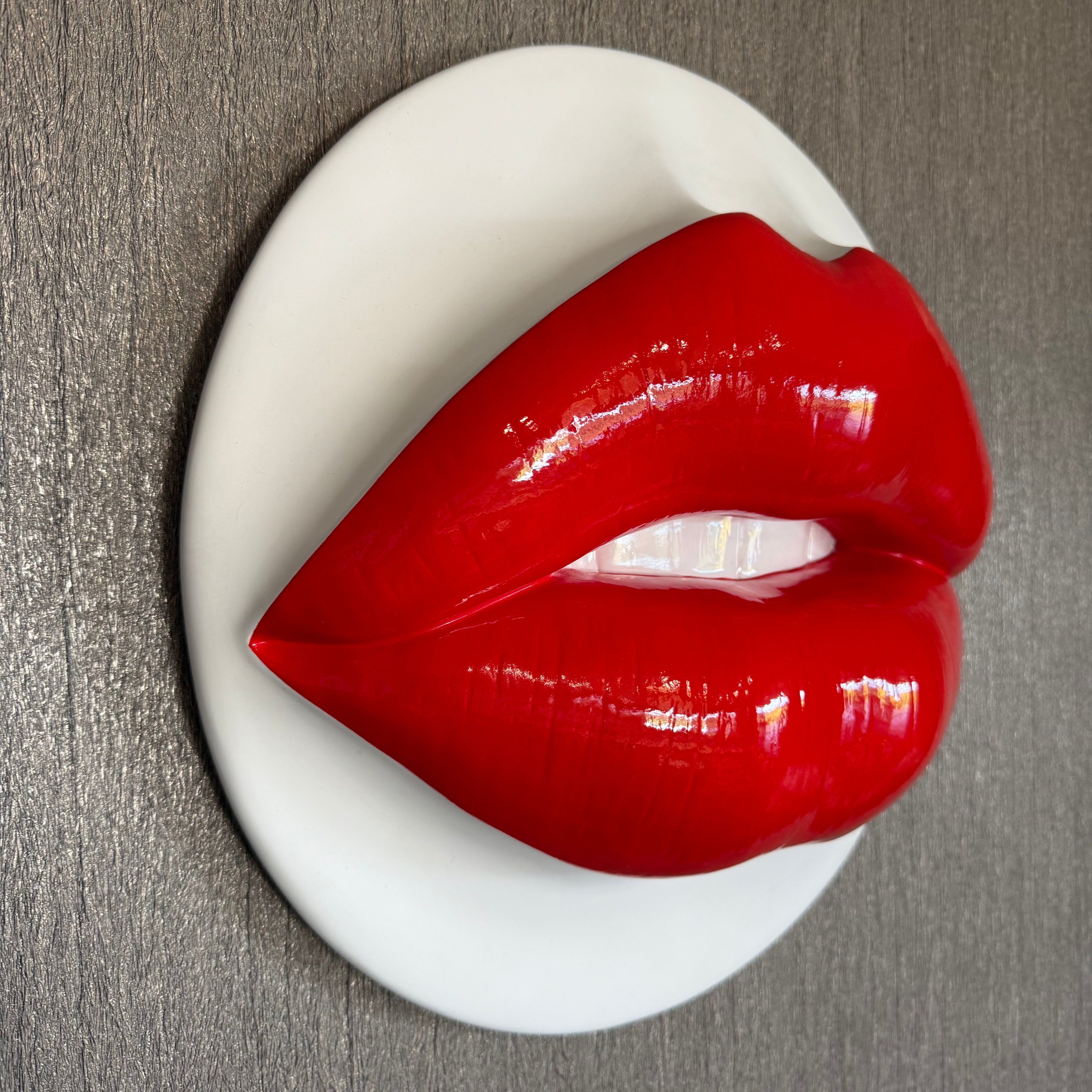 Spectrum Red Parted Lips Sculpture