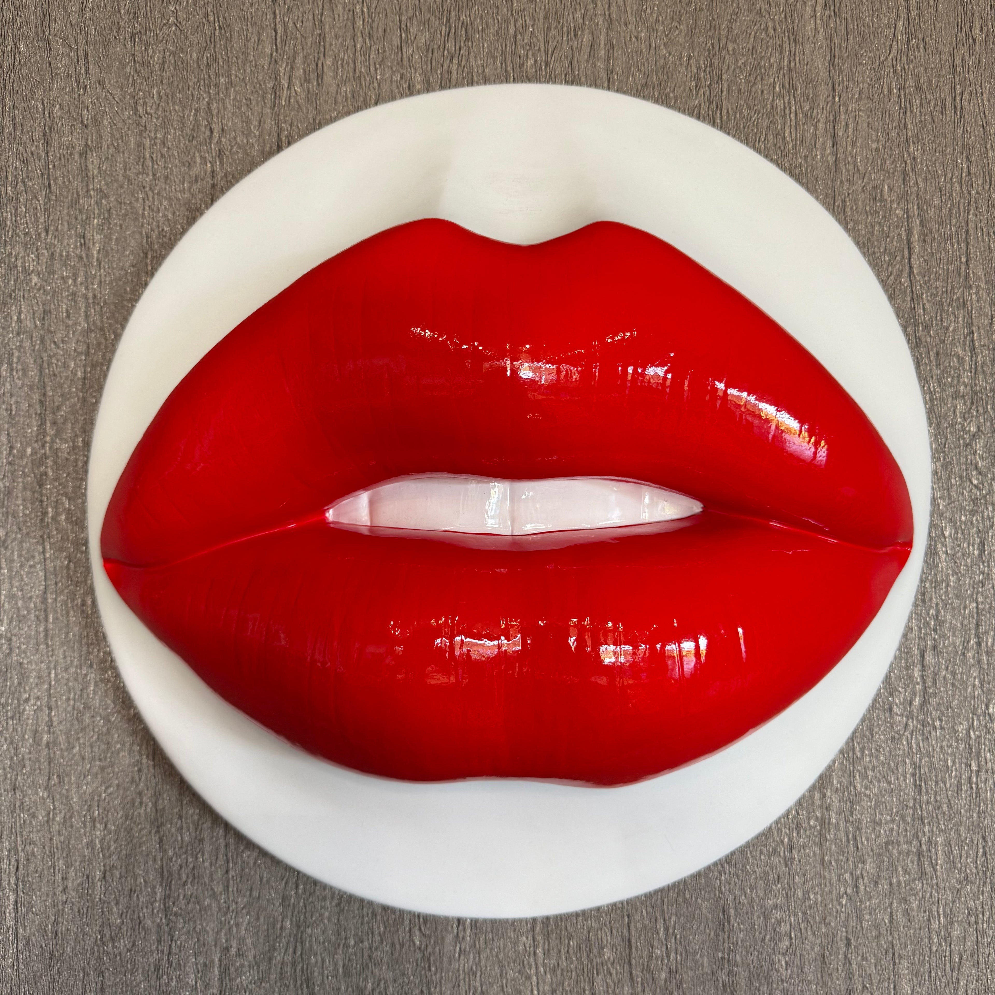 Spectrum Red Parted Lips Sculpture