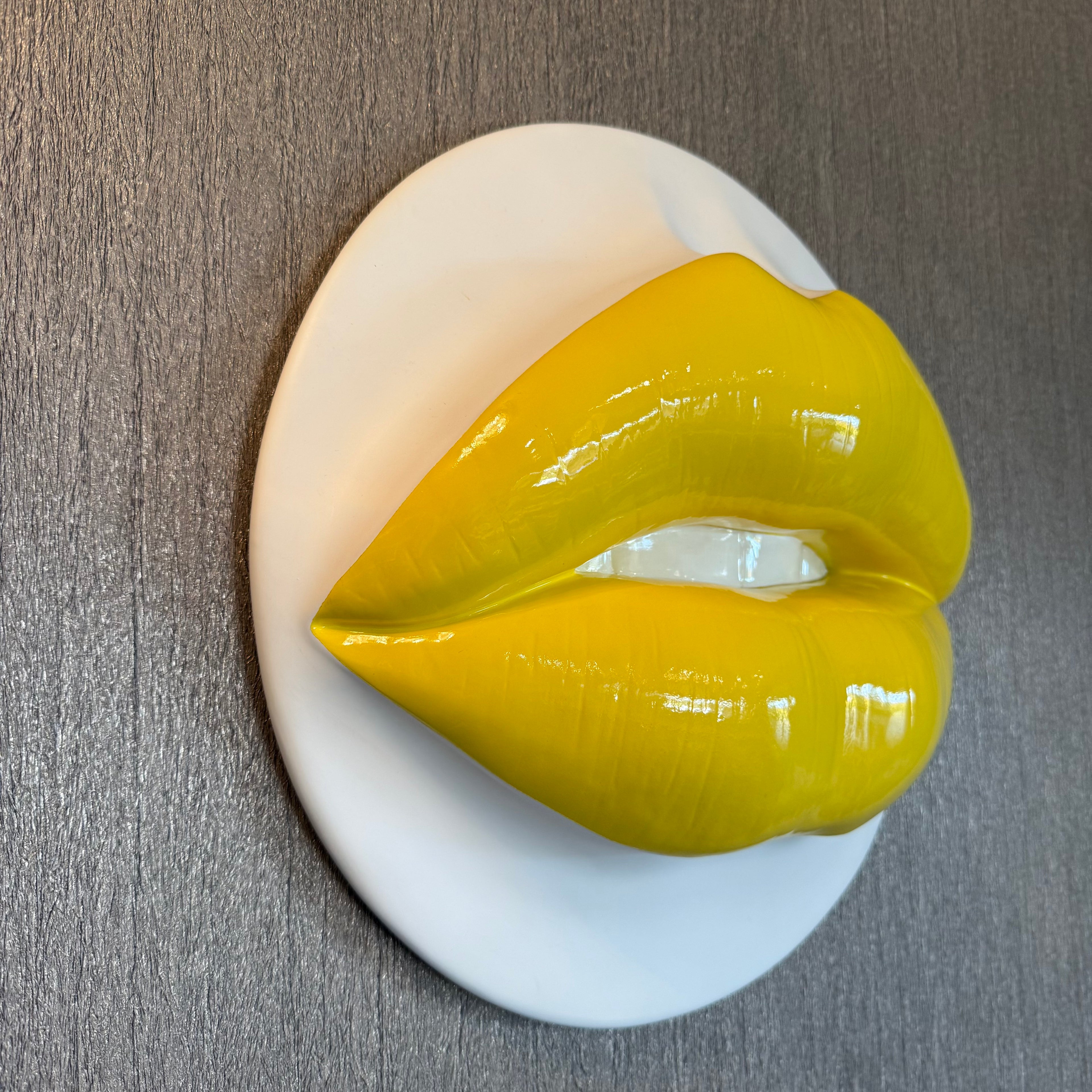Spectrum Yellow Parted Lips Sculpture