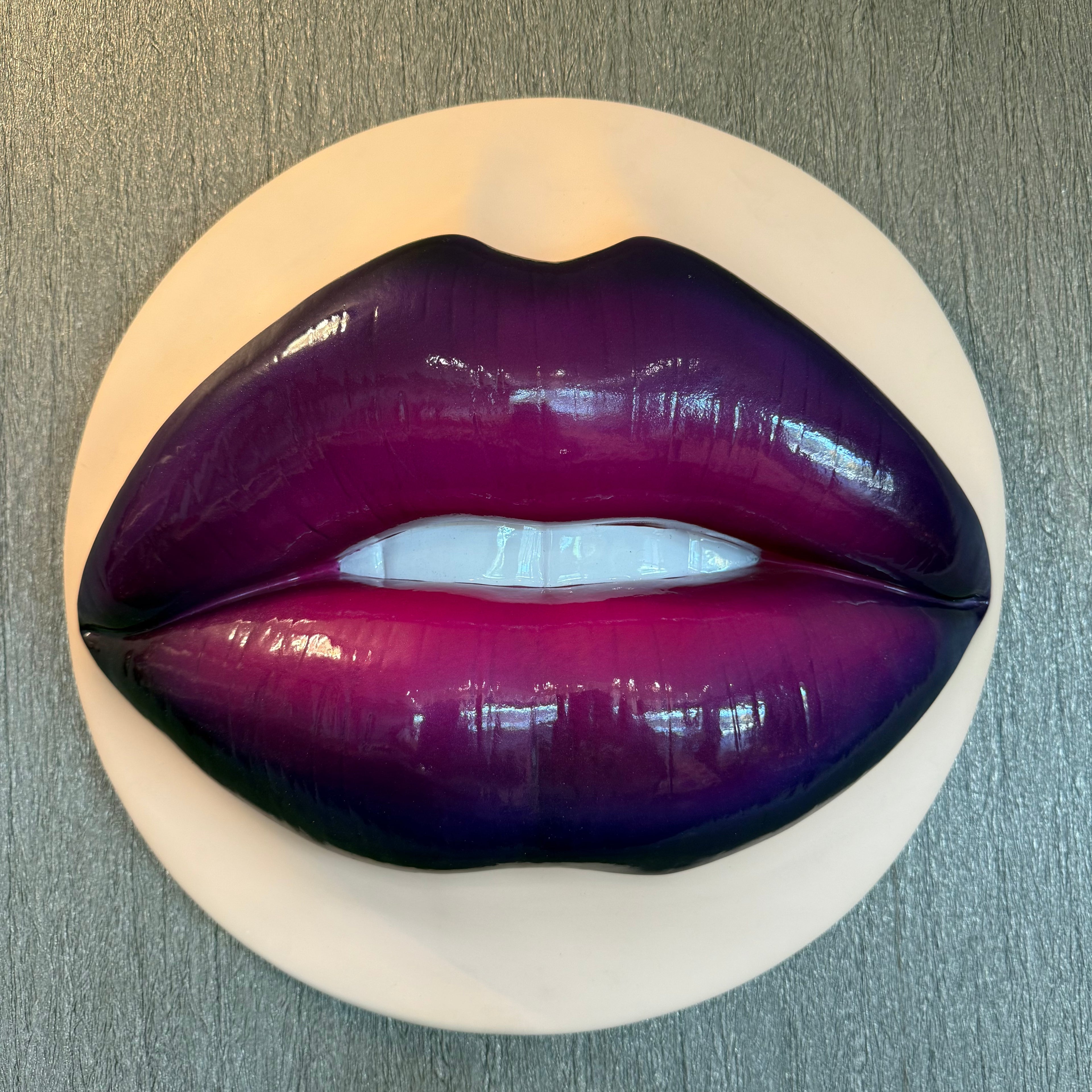 Ursula Parted Lips Sculpture